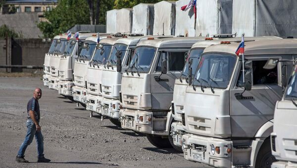 Russia is loading its sixth humanitarian convoy to be sent to Donetsk and Luhansk regions - Sputnik International