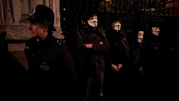 Anonymous supporters wearing Guy Fawkes masks. Archive photo. - Sputnik International