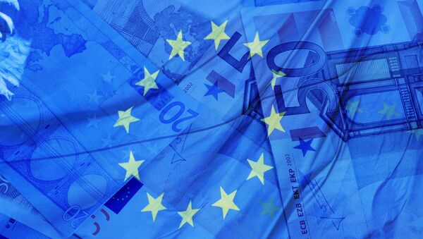 Money and flag of the European Union - Sputnik International