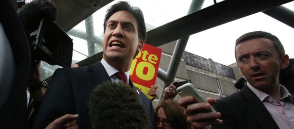 Ed Miliband during a visit to Edinburgh, Scotland, September 16, 2014 Ed Miliband during a visit to Edinburgh, Scotland, September 16, 2014 - Sputnik International