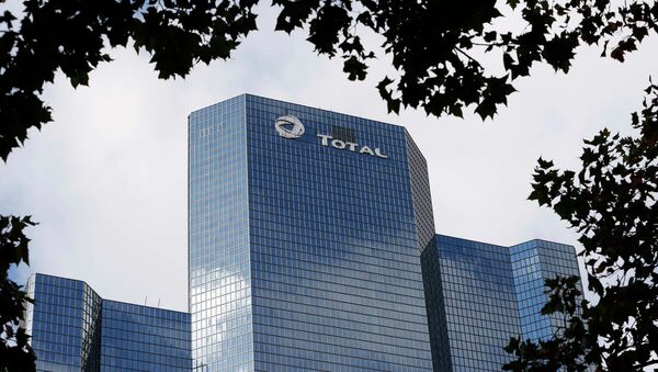 View of French oil giant Total headquarters in the financial and business district of la Defense in Courbevoie near Paris - Sputnik International