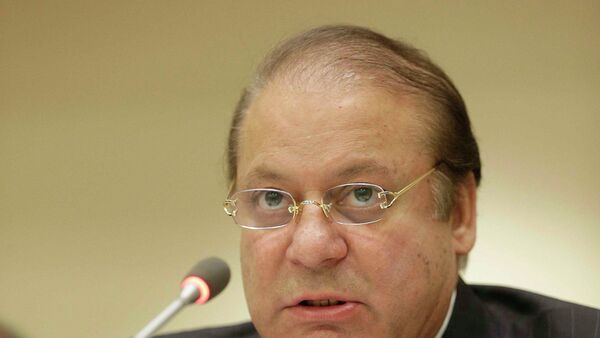 Pakistani Prime Minister Nawaz Sharif is on a three-day trip to Beijing, attending the annual Asia-Pacific Economic Cooperation (APEC) CEO summit. - Sputnik International