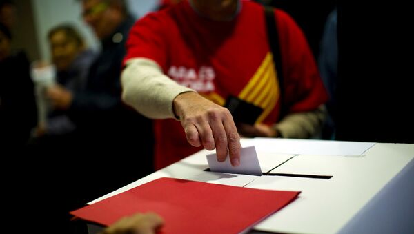 The Spanish government dismissed the vote as unconstitutional and filed complaints with the Constitutional Court. - Sputnik International