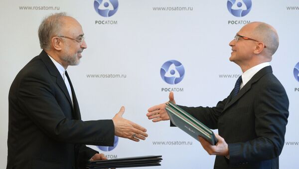 From left: Academician Dr. Ali Akbar Salehi, Vice President for Nuclear Energy and President of the Atomic Energy Organization of Iran, and State Corporation Rosatom General Director Sergei Kiriyenko during ceremony of signing an agreement on the construction of two nuclear power stations in Iran - Sputnik International