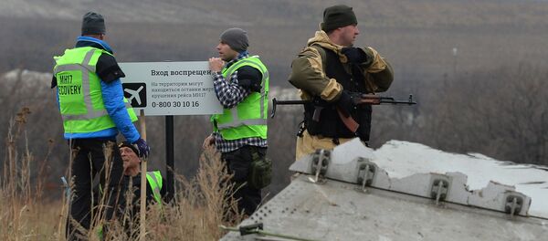 Australian Prime Minister Tony Abbott expressed his gratitude for Ukrainian President Petro Poroshenko for support provided after the crash of Malaysia Airlines flight MH17. Australian Prime Minister Tony Abbott expressed his gratitude for Ukrainian President Petro Poroshenko for support provided after the crash of Malaysia Airlines flight MH17. - Sputnik International