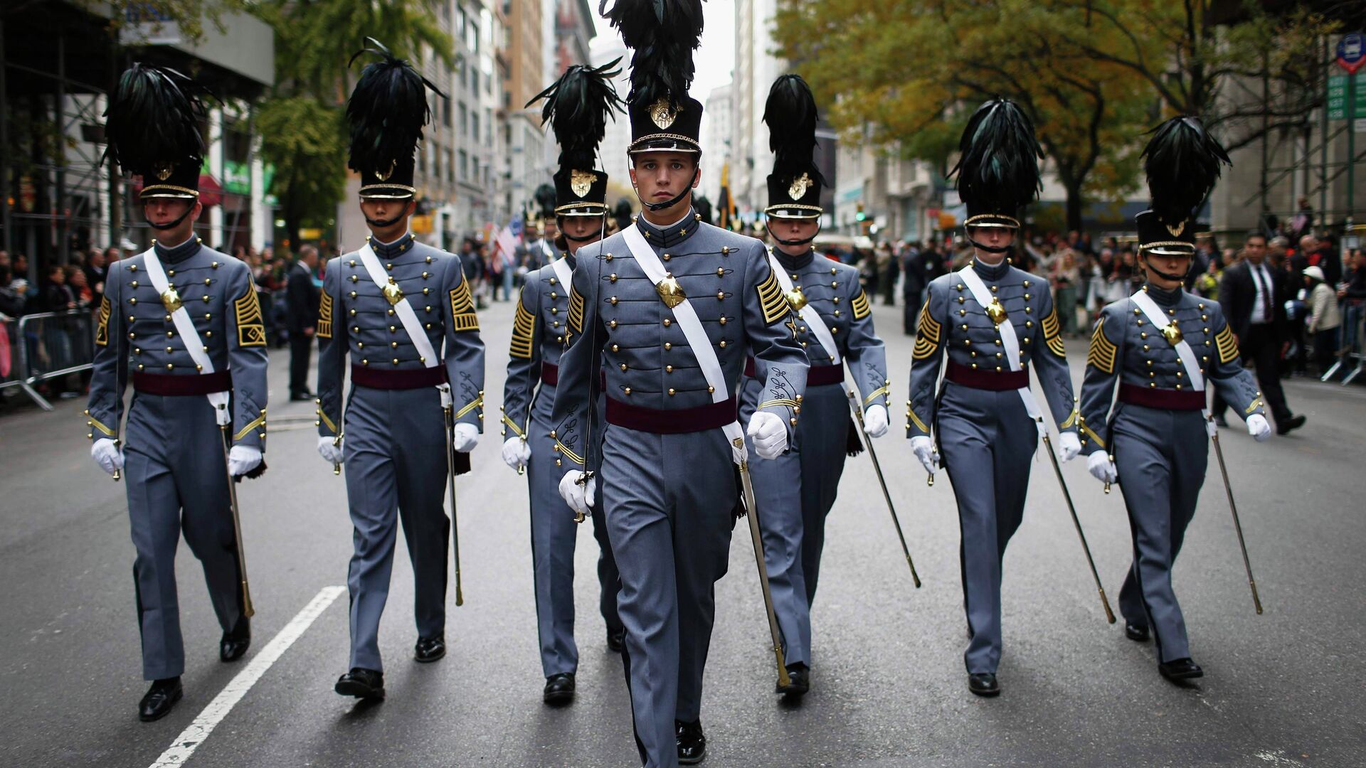 Cadets from the United States Military Academy at West Point, New York march during the Veterans Day parade on 5th Avenue in New York November 11, 2014 - Sputnik International, 1920, 10.09.2021