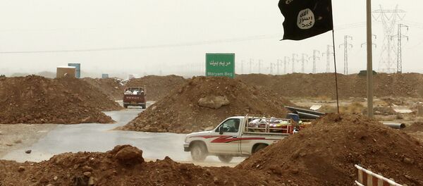 It is highly possible that a French citizen was among Islamic State (IS) militants present in the video showing the execution of US aid worker Peter Kassig, French Interior Minister Bernard Cazeneuve said Monday. It is highly possible that a French citizen was among Islamic State (IS) militants present in the video showing the execution of US aid worker Peter Kassig, French Interior Minister Bernard Cazeneuve said Monday. - Sputnik International