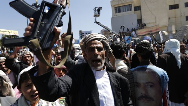 Supporters of Yemen's former President Ali Abdullah Saleh rally in his support in Sanaa November 7, 2014. - Sputnik International