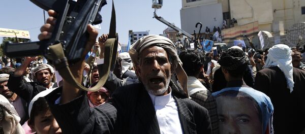 Supporters of Yemen's former President Ali Abdullah Saleh rally in his support in Sanaa November 7, 2014. - Sputnik International