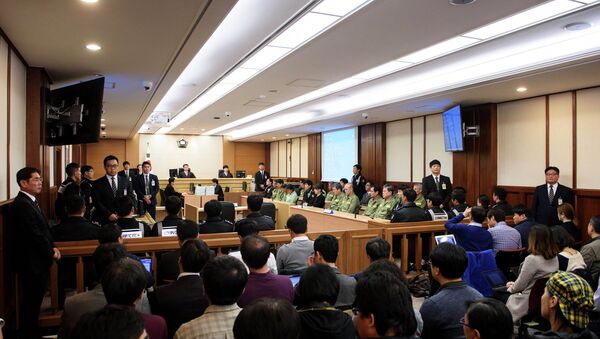 Sewol ferry crew members attend the start of verdict proceedings at a court room in Gwangju - Sputnik International