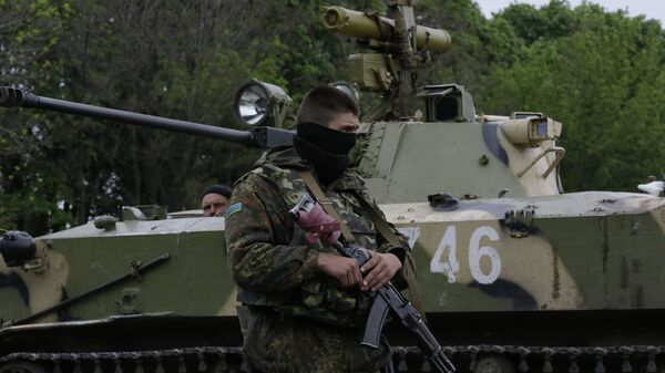 Ukrainian troops launch assault on Slavyansk - Sputnik International