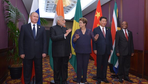 The BRICS leaders announced Saturday they are concerned about the Ebola epidemic and expressed their full support for the United Nations (UN) in fight against the virus. - Sputnik International
