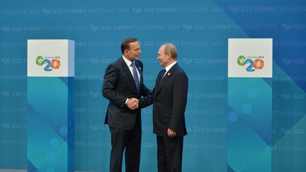 Russian President Vladimir Putin, right, and Australian Prime Minister Tony Abbott before the G-20 summit held at the Brisbane Convention and Exhibition Centre in Australia November 15, 2014. - Sputnik International