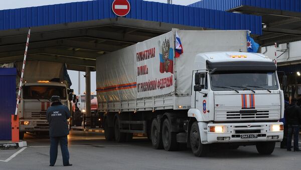 Trucks carrying Russian humanitarian aid for residents of Donbas. - Sputnik International