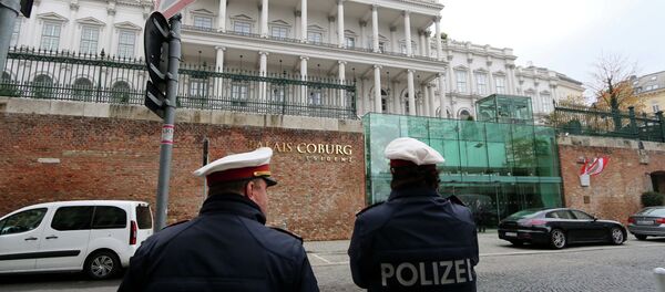 Police guard in front of Palais Coburg where closed-door nuclear talks with Iran take place in Vienna, Austria, Tuesday, Nov. 18, 2014 Police guard in front of Palais Coburg where closed-door nuclear talks with Iran take place in Vienna, Austria, Tuesday, Nov. 18, 2014 - Sputnik International