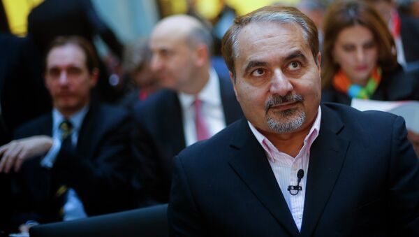 Hossein Mousavian, center, former spokesman of Iran’s nuclear diplomacy team for negotiations with the International Atomic Energy Agency - Sputnik International
