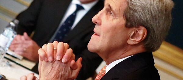 U.S. Secretary of State John Kerry faces Iranian Foreign Minister Javad Zarif (not pictured) during a meeting in Vienna November 21, 2014 U.S. Secretary of State John Kerry faces Iranian Foreign Minister Javad Zarif (not pictured) during a meeting in Vienna November 21, 2014 - Sputnik International