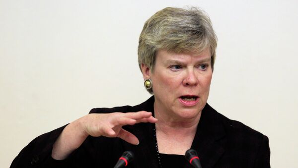 The United States is considering an economic response to Russia's alleged violation of the Intermediate-Range Nuclear Forces Treaty (INF), the Under-Secretary for Arms Control and International Security at the US Department of State Rose Gottemoeller said. - Sputnik International