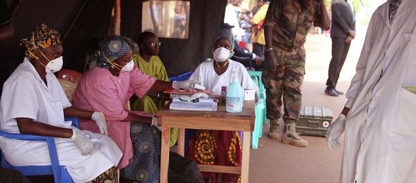 On Friday, as UN Secretary General Ban Ki-moon toured West African countries, impacted by Ebola, he paid tribute to the doctors and medical workers on the front line in combating the virus. On Friday, as UN Secretary General Ban Ki-moon toured West African countries, impacted by Ebola, he paid tribute to the doctors and medical workers on the front line in combating the virus. - Sputnik International