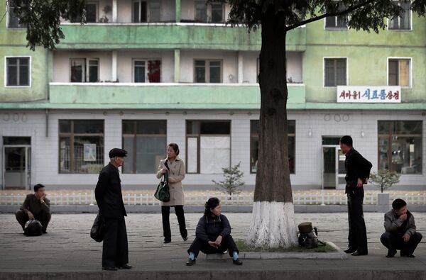 Pyongyang: Everyday Life of North Korean Closed Society in Pictures - Sputnik International