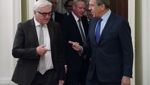 German Foreign Minister Frank-Walter Steinmeier (left) and Foreign Minister Sergei Lavrov meet in Moscow. - Sputnik International