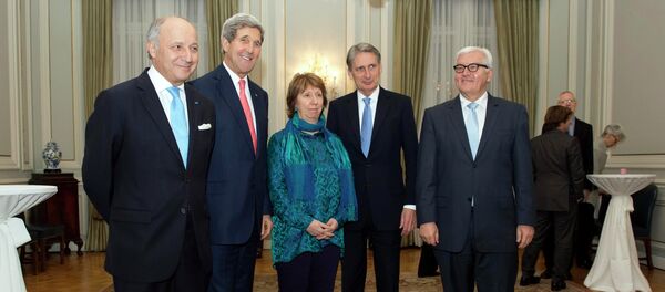 French Foreign Minister Laurent Fabius, U.S. State Secretary John Kerry, former European Union (EU) foreign policy chief Catherine Ashton, British Foreign Secretary Philip Hammond and German Foreign Minister Frank-Walter Steinmeier (L-R) meet for dinner at the residence of the British ambassador in Vienna French Foreign Minister Laurent Fabius, U.S. State Secretary John Kerry, former European Union (EU) foreign policy chief Catherine Ashton, British Foreign Secretary Philip Hammond and German Foreign Minister Frank-Walter Steinmeier (L-R) meet for dinner at the residence of the British ambassador in Vienna - Sputnik International