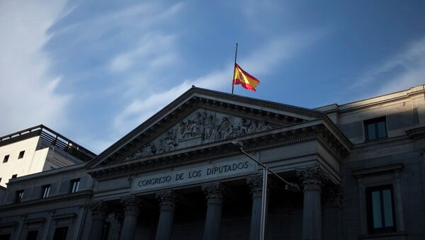 A Spanish flag flies at half staff in memory of Spain's former Prime Minister Adolfo Suarez at the Parliament in Madrid, Spain - Sputnik International