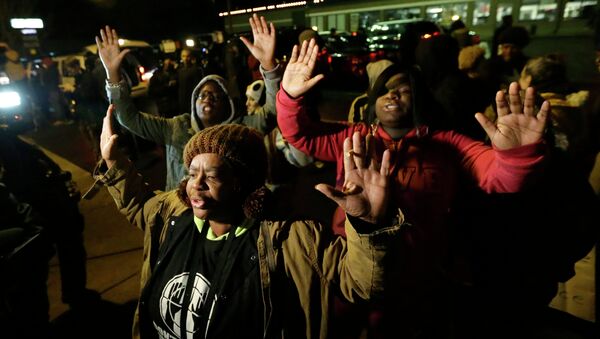 Thousands of Americans took to the streets after the grand jury ruled not to indict the policeman who had shot unarmed Michael Brown. - Sputnik International