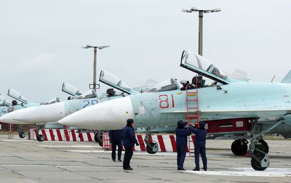 These Sukhoi Su-27 SM Flanker fighters will serve with the 62nd Fighter Regiment of the 27th Combined Air Division of the Russian Air Force at Belbek airfield near Sevastopol. - Sputnik International
