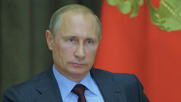 Putin kicks off trial boring at West Alpha oil rig in the Sea of Kara - Sputnik International