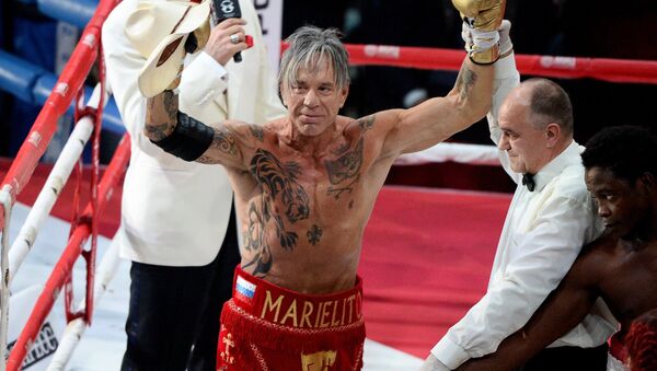 US actor and boxer Mickey Rourke during the official weigh-ins at the Moscow Boxing Academy Boxing & Gym ahead of a bout against US boxer Elliot Seymour. - Sputnik International