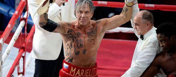 US actor and boxer Mickey Rourke during the official weigh-ins at the Moscow Boxing Academy Boxing & Gym ahead of a bout against US boxer Elliot Seymour. - Sputnik International