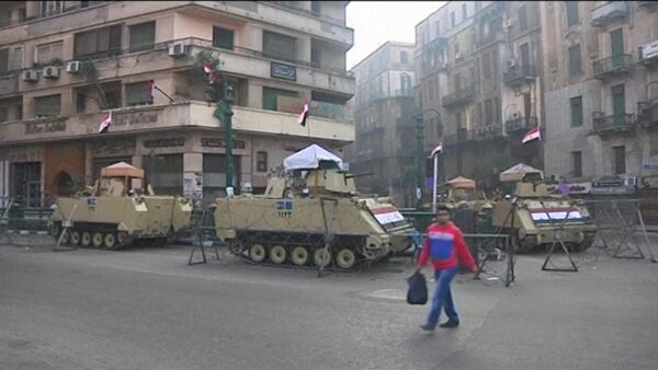 Tanks, Army Concentrate  in Cairo Ready to React in Case of Riots - Sputnik International
