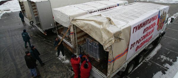 The humanitarian convoy trucks in Donetsk and Luhansk have been unloaded and more than 100 vehicles are headed toward the Russian border - Sputnik International