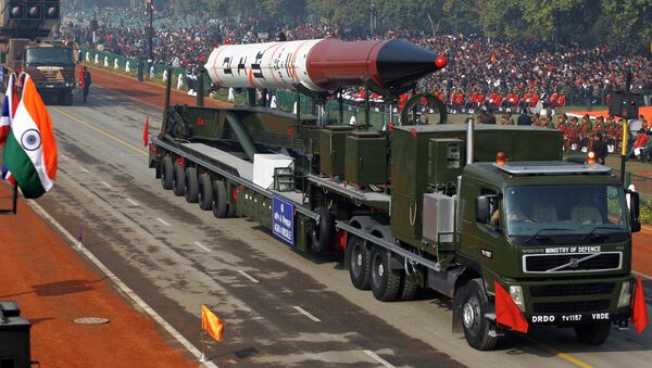 India has successfully conducted the first user trial of the Agni-IV intermediate range ballistic missile, The Times of India reported Tuesday. - Sputnik International