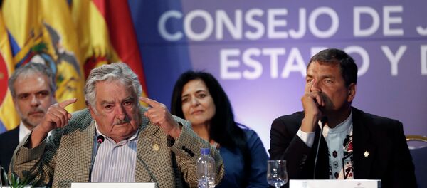 Russian Foreign Ministry officials have been invited to the summit of the Union of South American Nations. Photo: President of Uruguay Jose Mujica (left) and Ecuadorean President Rafael Correa at the UNASUR summit in Guayaquil, Ecuador on Thursday, December 4, 2014. - Sputnik International