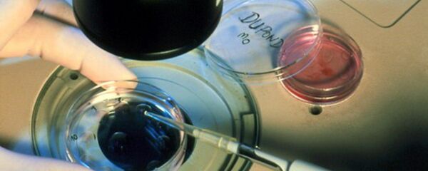 A 30-year-old woman has successfully given birth to a child using an egg she had frozen 12 years ago A 30-year-old woman has successfully given birth to a child using an egg she had frozen 12 years ago - Sputnik International