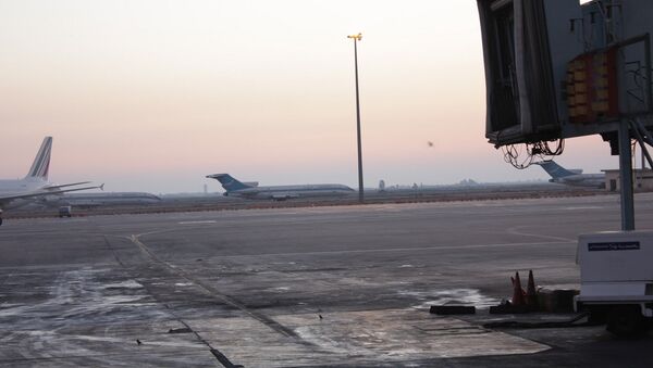 5:00 AM at Damascus Airport - Sputnik International