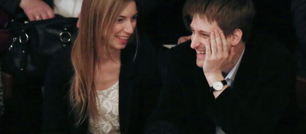 Edward Snowden in a theater in Moscow Edward Snowden in a theater in Moscow - Sputnik International