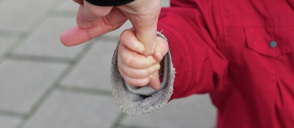 Take my hand - Sputnik International