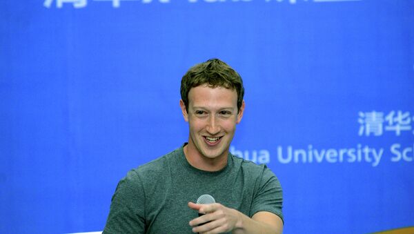 Mark Zuckerberg speaks during a dialogue with students - Sputnik International