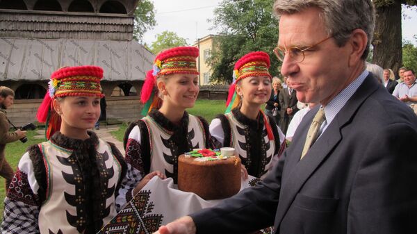 U.S. Ambassador Geoffrey Pyatt Presents Cultural Preservation Grant During His First Regional Trip to Lviv Oblast - Sputnik International