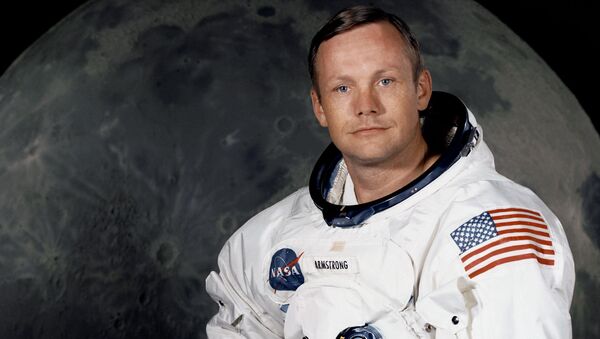 Neil Armstrong, the first human being to set foot on the moon - Sputnik International