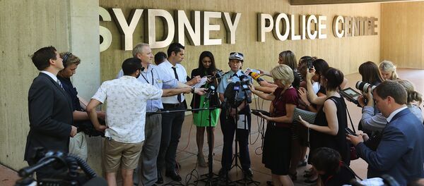 Catherine Burn, Deputy Commissioner of the Specialist Operations speaks to the media - Sputnik International