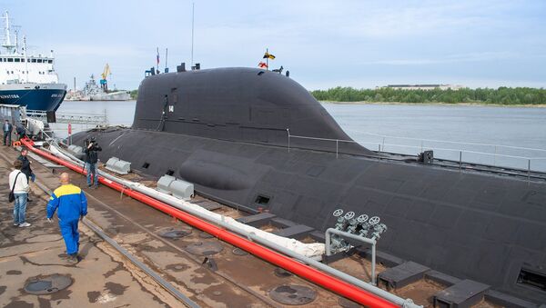 The first multirole Yasen K-560 Severodvinsk submarine by the pier of the Sevmash shipyard in Severodvinsk - Sputnik International