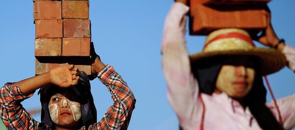 Workers in Myanmar Workers in Myanmar - Sputnik International