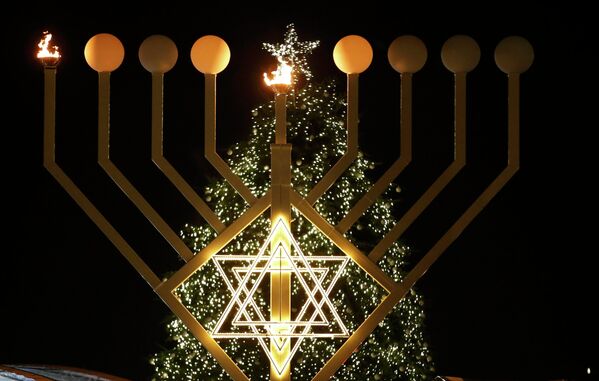 Jewish People Celebrating Hanukkah Around the Globe - Sputnik International