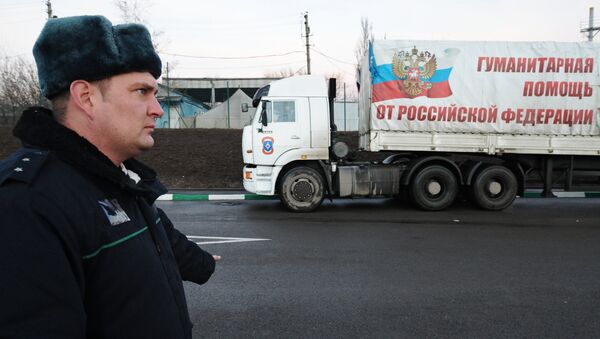 The trucks of the Russian humanitarian aid convoy for the war-torn Donbas region, have arrived in Donetsk and Luhansk - Sputnik International