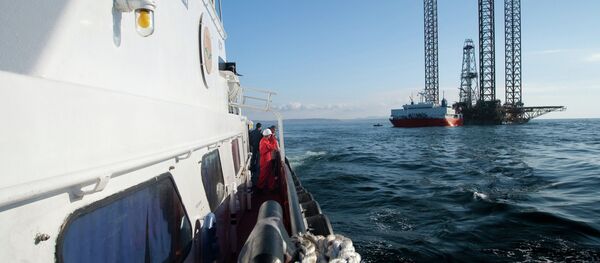 Transocean Shelf Explorer SEFDR loaded on semi-submersible - Sputnik International