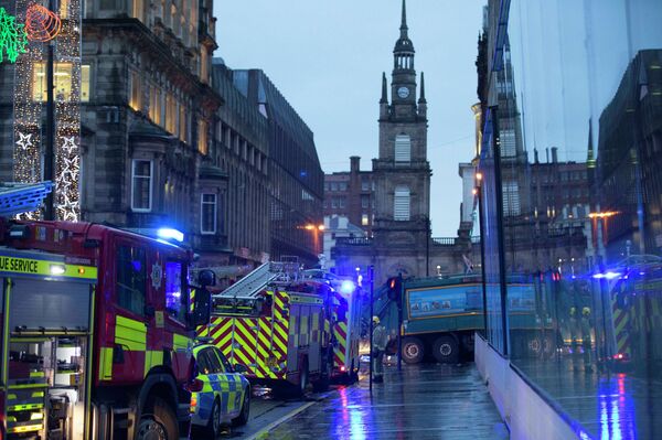 Refuse truck crashed into pedestrians in George Square, Glasgow - Sputnik International